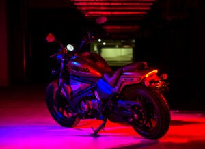 QJ SRV 550 ST, cruiser neo-retro, QJ Motor México, cruiser 550 cc, cruiser con correa, ficha técnica SRV 550 ST, comparativa cruiser 2025, cruiser ABS, moto ligera estilo classic, transmisión por correa moto.